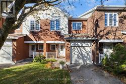 31 - 68 GRANDCOURT DRIVE  Ottawa, ON K2G 5W9