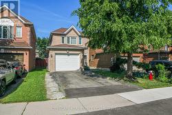 35 LETTY AVENUE  Brampton, ON L6Y 4T3