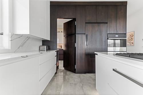2805 Aikins Loop, Naramata, BC - Indoor Photo Showing Kitchen