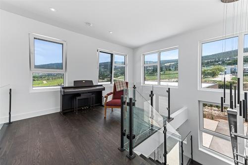 2805 Aikins Loop, Naramata, BC - Indoor