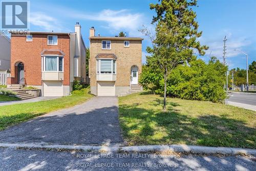 2 BROOKHAVEN COURT  Ottawa, ON K2H 9E3