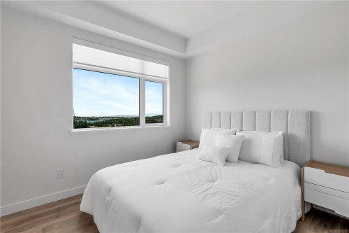 401-2000 West Park Lane, View Royal, BC - Indoor Photo Showing Bedroom