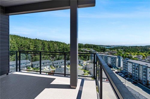 401-2000 West Park Lane, View Royal, BC - Outdoor With View