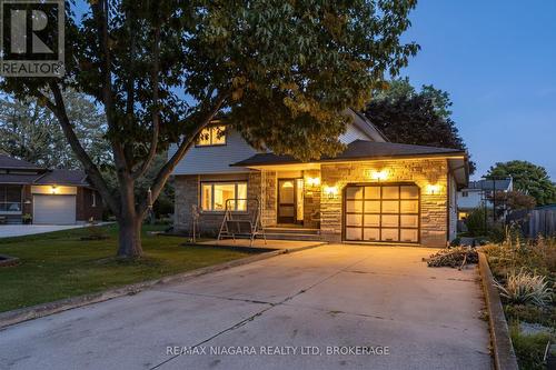 21 DONLEA DRIVE  Port Colborne (Main Street), ON L3K 4W8