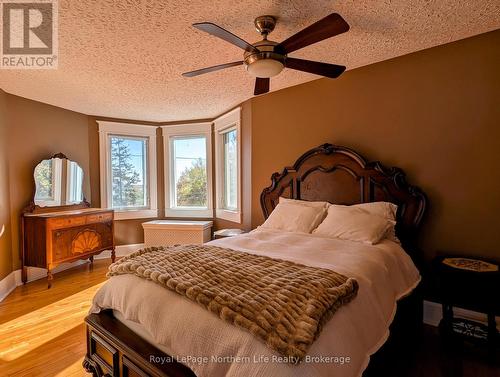 702 Rorke Avenue, Temiskaming Shores (Haileybury), ON - Indoor Photo Showing Bedroom