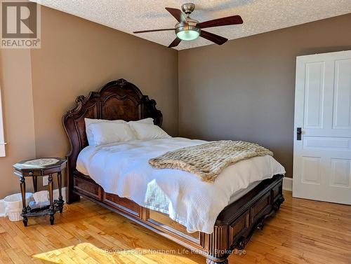 702 Rorke Avenue, Temiskaming Shores (Haileybury), ON - Indoor Photo Showing Bedroom
