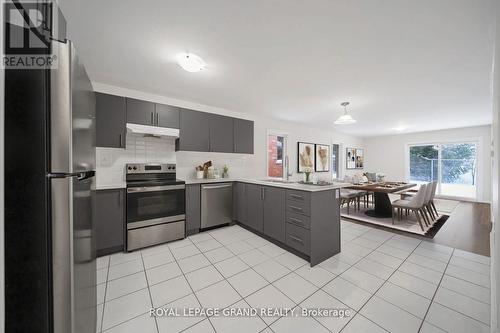16 Revol Road, Penetanguishene, ON - Indoor Photo Showing Kitchen
