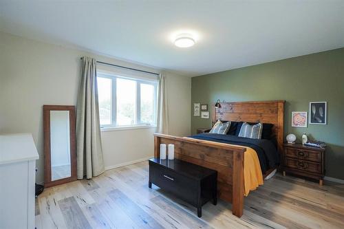 8 Ravenhill Drive, Kleefeld, MB - Indoor Photo Showing Bedroom