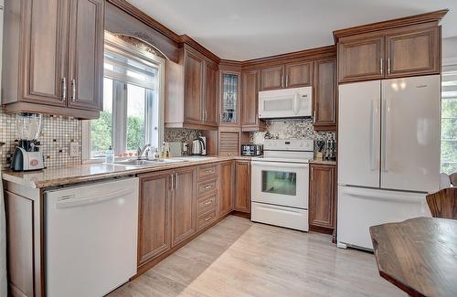 Cuisine - 2 2E Avenue, Saint-Thomas, QC - Indoor Photo Showing Kitchen With Double Sink
