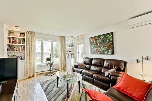 Salon - 3270 Rue Marika, Sherbrooke (Fleurimont), QC - Indoor Photo Showing Living Room