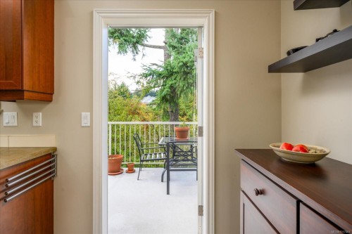 110-839 Varsity Way, Nanaimo, BC 