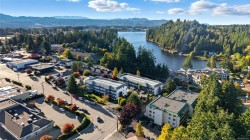 301-3087 Barons Rd  Nanaimo, BC V9T 3H6