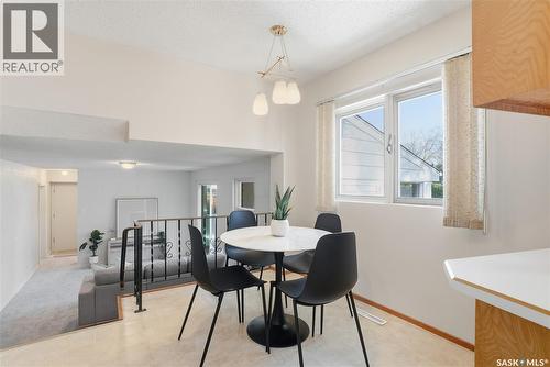 1333 Arlington Avenue, Saskatoon, SK - Indoor Photo Showing Dining Room