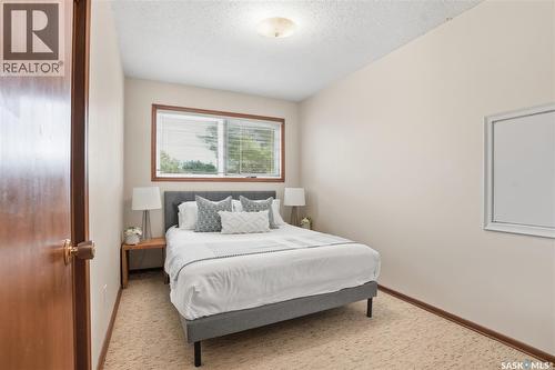 1333 Arlington Avenue, Saskatoon, SK - Indoor Photo Showing Bedroom