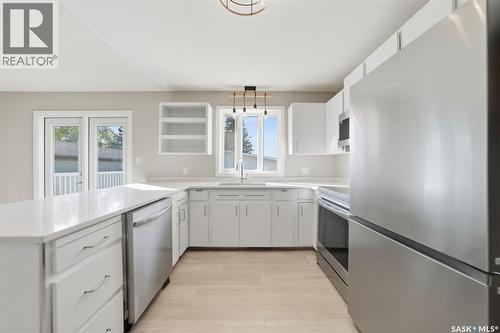 1317 Elevator Road, Saskatoon, SK - Indoor Photo Showing Kitchen