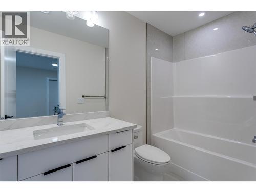 This is right side unit - 1123 Greenock Court Lot# 5, Kelowna, BC - Indoor Photo Showing Bathroom