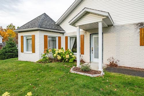 Frontage - 1 Rue Gilbert, Val-Des-Sources, QC - Outdoor