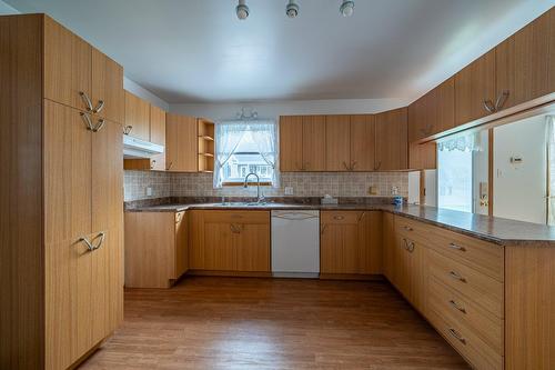 Kitchen - 1 Rue Gilbert, Val-Des-Sources, QC - Indoor Photo Showing Kitchen