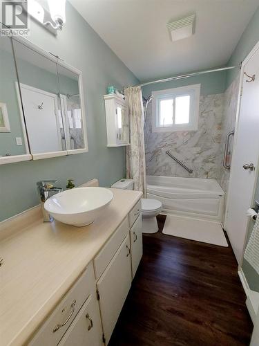 27 Canberra Cres, Elliot Lake, ON - Indoor Photo Showing Bathroom