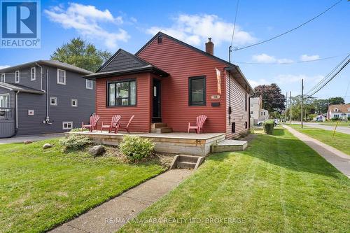 94 CLARE AVENUE  Port Colborne (Sugarloaf), ON L3K 5H4