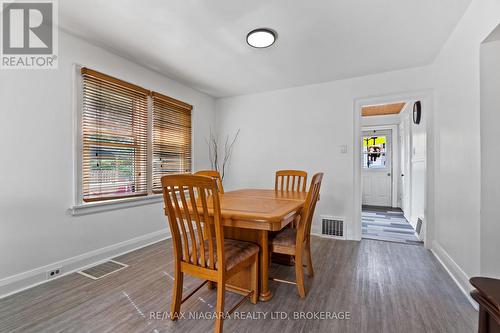 94 Clare Avenue, Port Colborne (Sugarloaf), ON - Indoor Photo Showing Dining Room