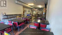 5118 DUNDAS STREET W  Toronto, ON M9A 1C2