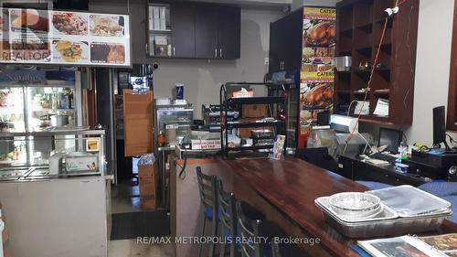 5118 Dundas Street W, Toronto, ON 