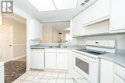 1416 - 20 Guildwood Parkway, Toronto, ON - Indoor Photo Showing Kitchen With Double Sink