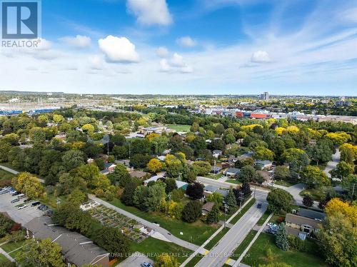 Steps from the Lake, Marina, Burlington Golf Club! - 666 Cedar Avenue, Burlington, ON - Outdoor With View