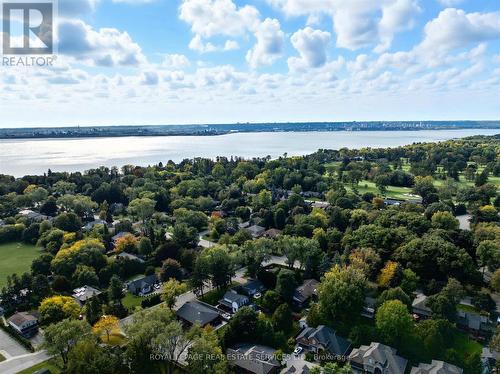 Steps from the Lake, Marina, Burlington Golf Club! - 666 Cedar Avenue, Burlington, ON - Outdoor With Body Of Water With View