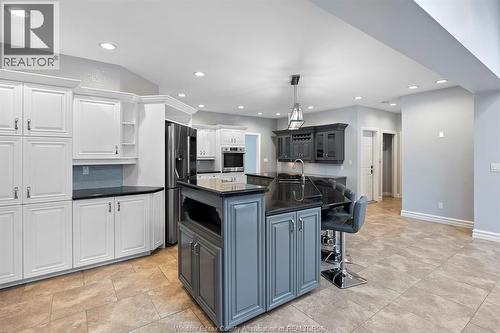 15 Fasan Crescent, Tecumseh, ON - Indoor Photo Showing Kitchen