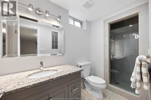15 Fasan Crescent, Tecumseh, ON - Indoor Photo Showing Bathroom