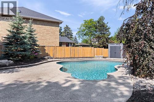 15 Fasan Crescent, Tecumseh, ON - Outdoor With In Ground Pool
