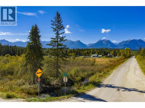 1757 Moberly School Road, Golden, BC 