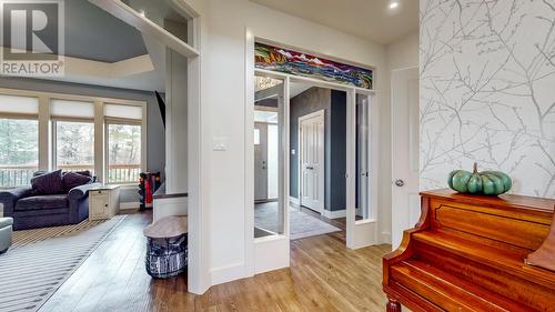 9 Middle Ledge Drive, Logy Bay, NL - Indoor