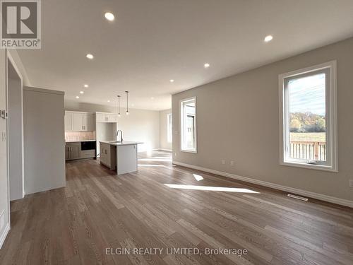 8 Horizon Court, Central Elgin, ON - Indoor