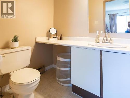 1-4651 Harvie Ave, Powell River, BC - Indoor Photo Showing Bathroom