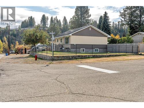 350 Pine Street, Princeton, BC - Outdoor