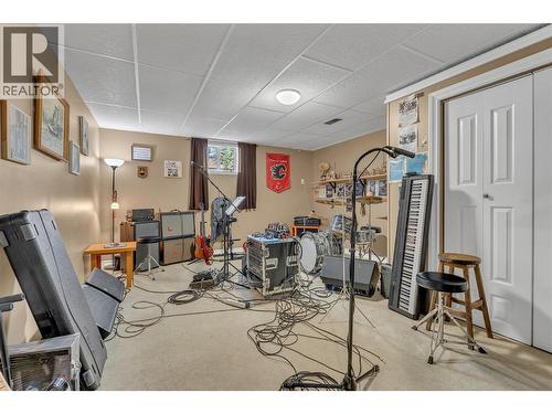 350 Pine Street, Princeton, BC - Indoor