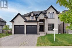 1366 THORNLEY STREET  London South (South L), ON N6K 0B2