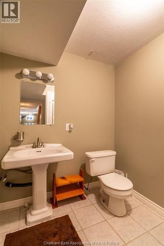 13 Hedge Maple Path, Chatham, ON - Indoor Photo Showing Bathroom