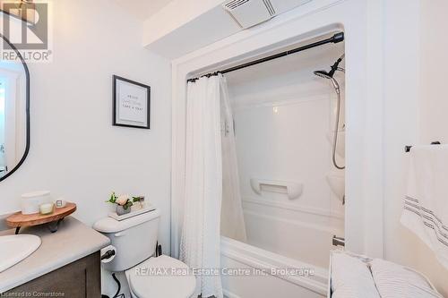 1C - 185 Windale Crescent, Kitchener, ON - Indoor Photo Showing Bathroom