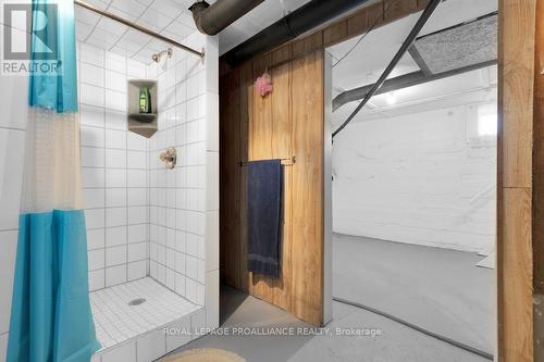 36 Jones Street, Addington Highlands (Addington Highlands), ON - Indoor Photo Showing Bathroom