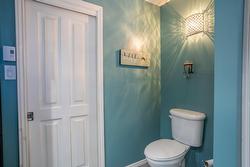 Salle de bains attenante à la CCP - 