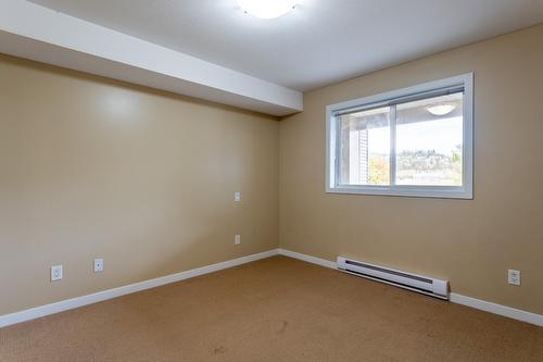 306-135 Ziprick Road, Kelowna, BC - Indoor Photo Showing Other Room