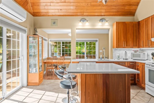 1811 Oyster Way, Gabriola Island, BC 