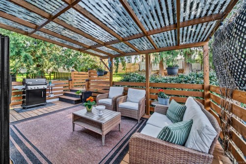 1208 Cloke Rd, Ladysmith, BC 