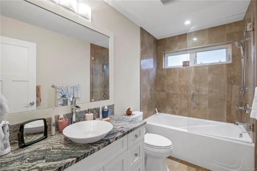 42-5251 Island Hwy West, Qualicum Beach, BC 