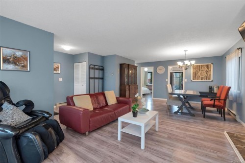 4249 Quadra St, Saanich, BC 