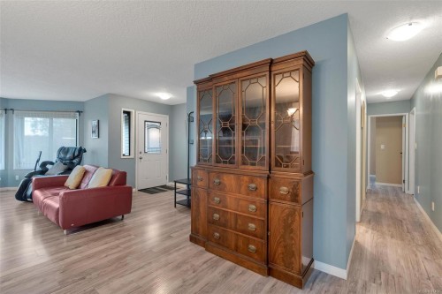 4249 Quadra St, Saanich, BC 